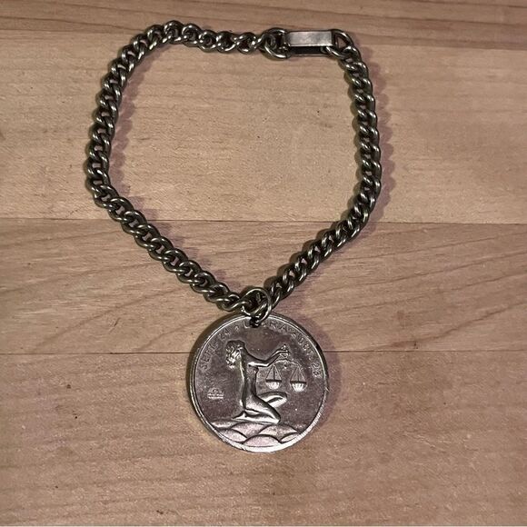 Zodiac Libra Charm Chain Bracelet - Picture 1 of 6